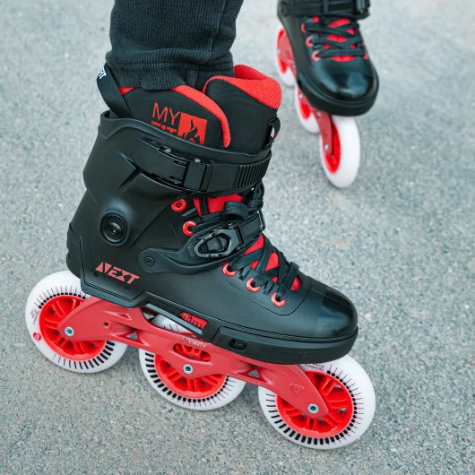 Next black red 110 - Imagen 5