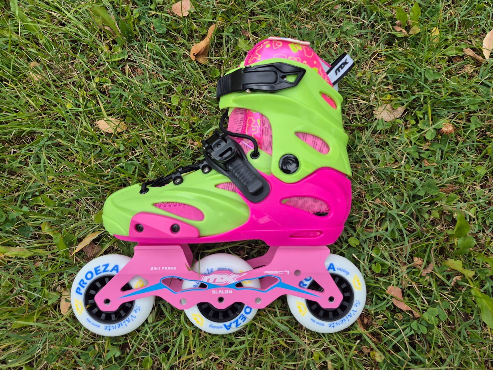 Patin MX Pink Green 3 ruedas de 80 mm. talla 33 al 36